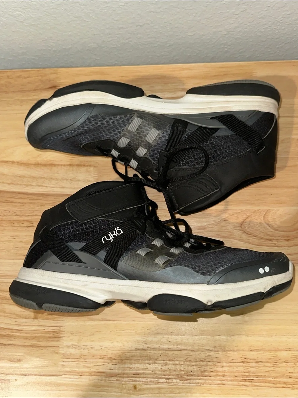 Ryka Womens Devotion XT Mid Training Shoe. 10M Great for Dance Fitness and Zumba